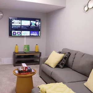 Deluxe 2 Bedroom With*netflix/cable/prime Edmonton